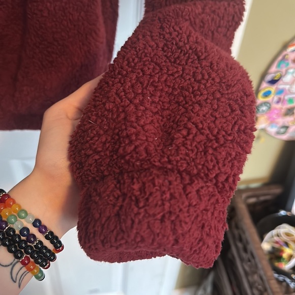 Sherpa Burgundy Crop Hoodie - Picture 4 of 4